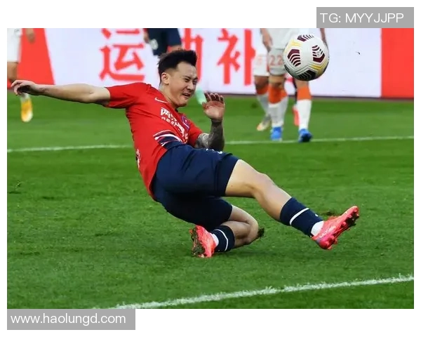 广州足球队技术分析:提升战术素养与球员技能的关键探讨 广州足球队技术分析:提升战术素养与球员技能的关键探讨