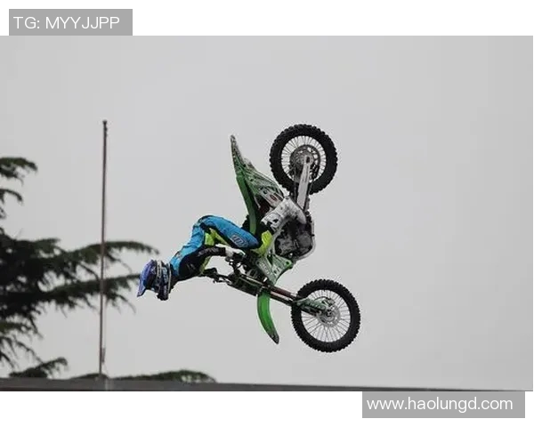 武汉极限运动队与上海极限运动队赛后分析实力对比与未来展望 武汉极限运动队与上海极限运动队赛后分析实力对比与未来展望