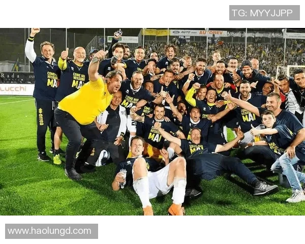 帕尔马与门兴激战正酣谁能在这场对决中笑到最后