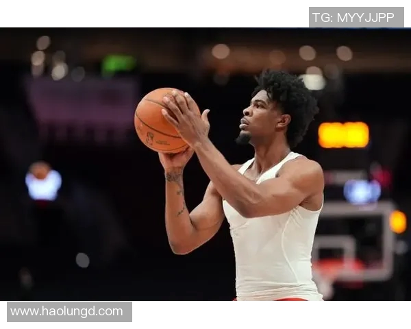 斯库特亨德森的崛起之路：从新秀到篮球明星的奋斗历程