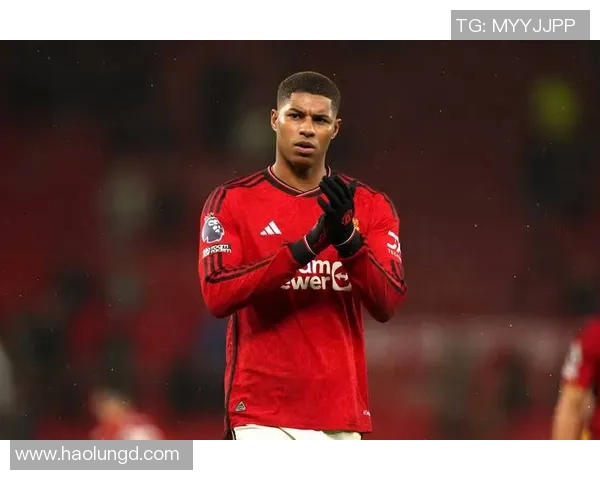 欧冠经典对决米兰迎战曼联谁能在巅峰之战中笑到最后