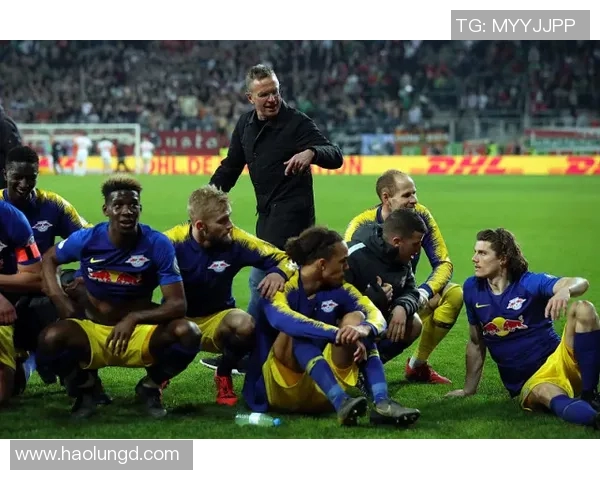 特克尼克与马卡拉的精彩对决揭示足球战术的魅力与挑战