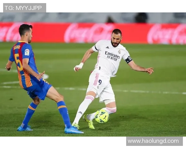 皇马与巴萨激战正酣精彩直播尽在此刻不容错过