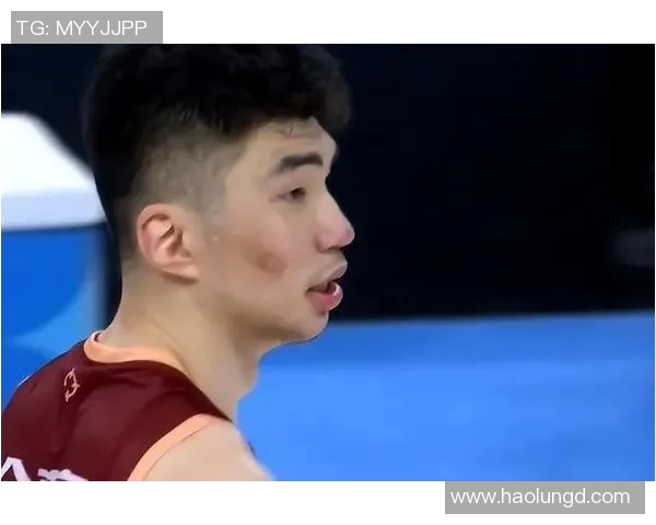 余嘉豪：从青涩少年到篮球场上的璀璨明星之路揭秘