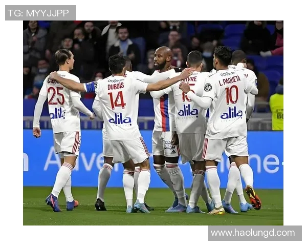 皇马与里昂历史交锋记录分析及重要比赛回顾