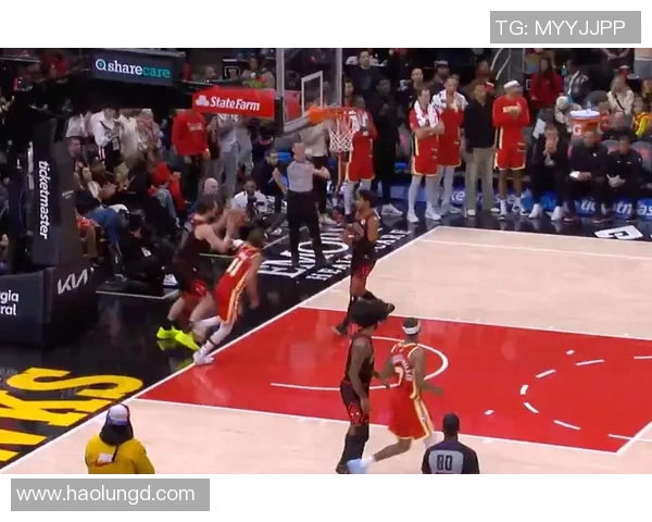 老鹰与公牛精彩对决全场回放重温比赛瞬间与精彩时刻