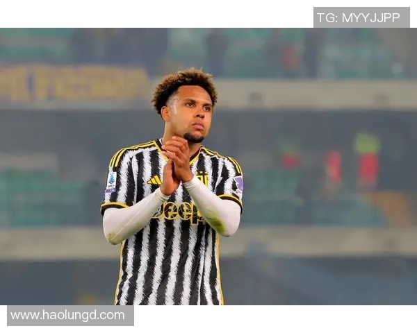 曼联与尤文激战正酣大球大战引发球迷热议与期待 曼联与尤文激战正酣大球大战引发球迷热议与期待