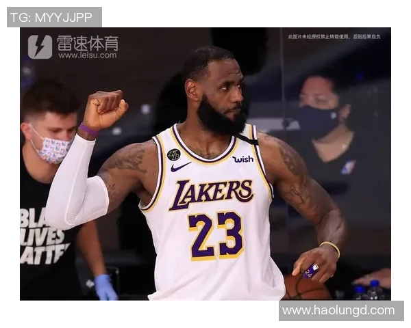 湖人对战火箭詹姆斯精彩表现回放全景解析与赛后点评